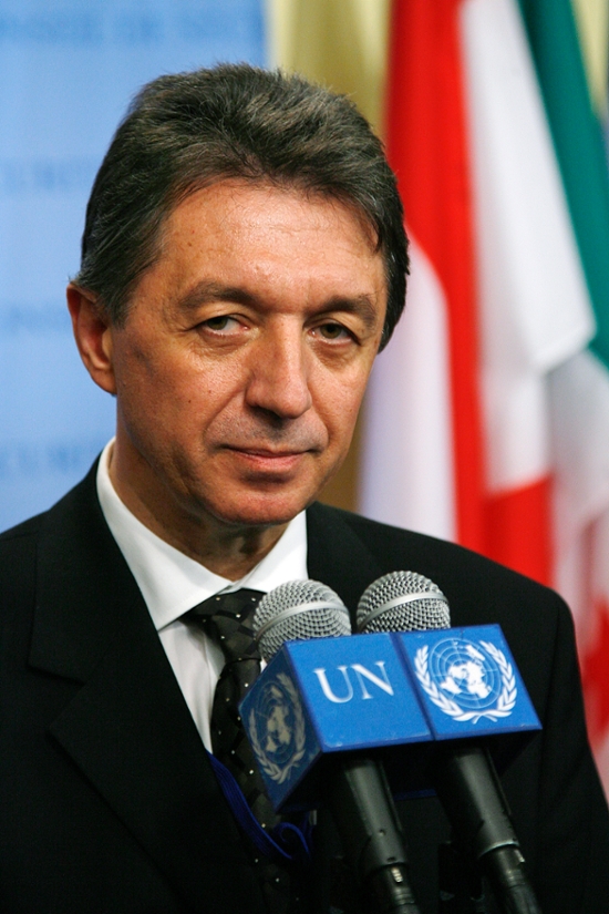 Yuriy Sergeyev, Permanent Representative of Ukraine to the United Nations, is the featured speaker at the Honorable T. Linus Hoban Memorial Forum at The University of Scranton Wednesday, Nov. 5, at 7 p.m. in the McIlhenny Ballroom of the DeNaples Center on campus. The Lackawanna Bar Association is partnering with The University of Scranton to present the forum.   