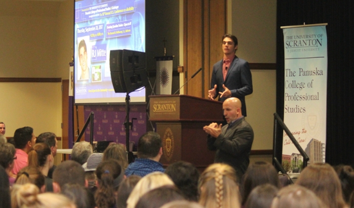 “Breaking Bad” star R.J. Mitte delivered the evening presentation at The University of Scranton’s 16th Annual U.S. Conference on disAbility to an overflow crowd of nearly 800 students and guests in the DeNaples Center on campus. The presentation was co-sponsored by Geisinger.