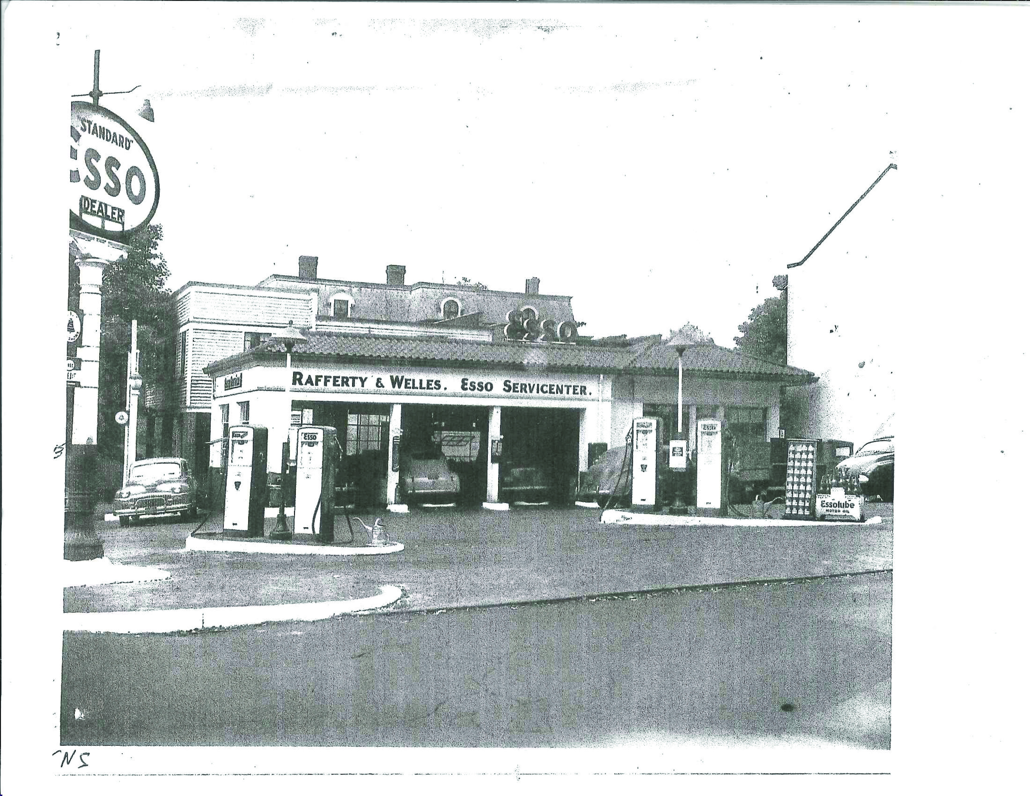 Rafferty & Welles, Ted Rafferty's gas station.
