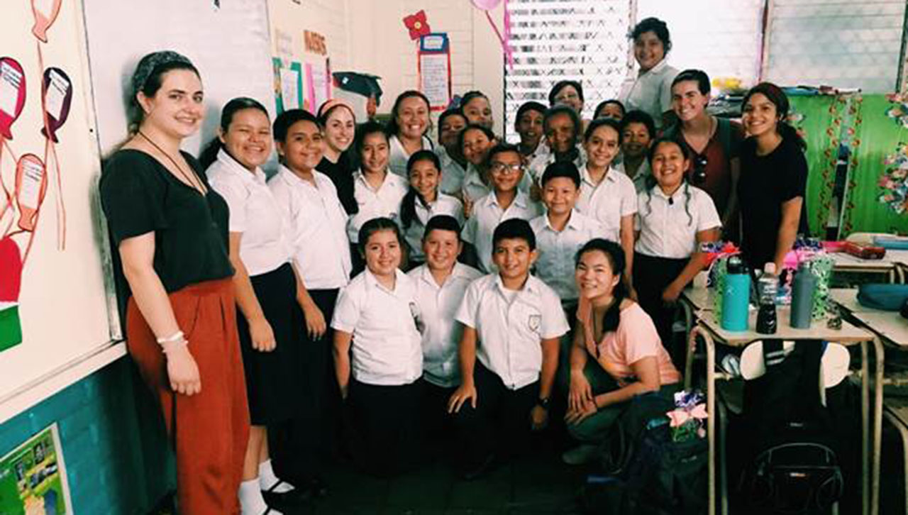 University of Scranton students with kids in grade 4B from the Santa Luisa School in El Salvador.