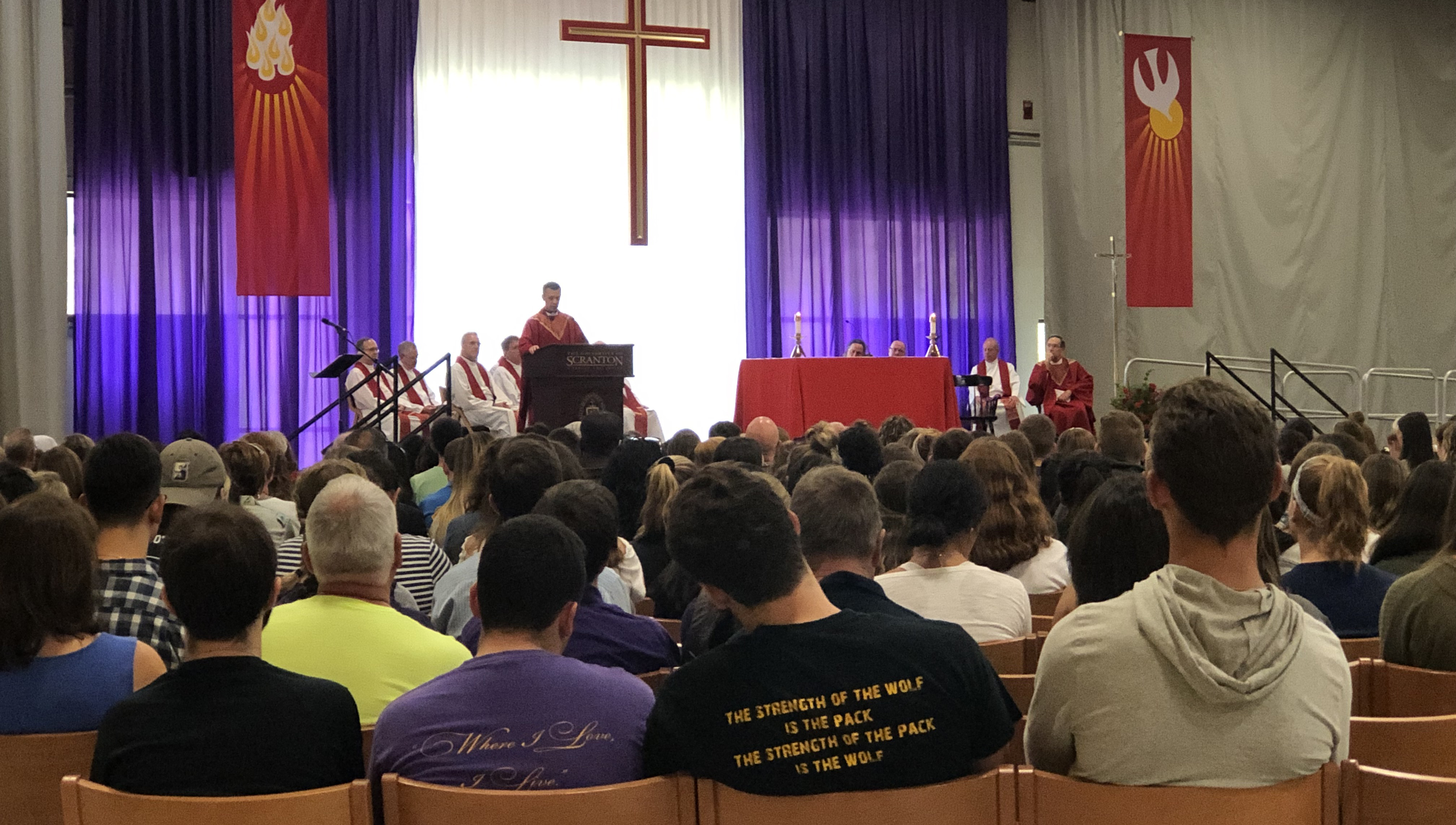 Alumnus Gives Homily at Mass of the Holy Spirit