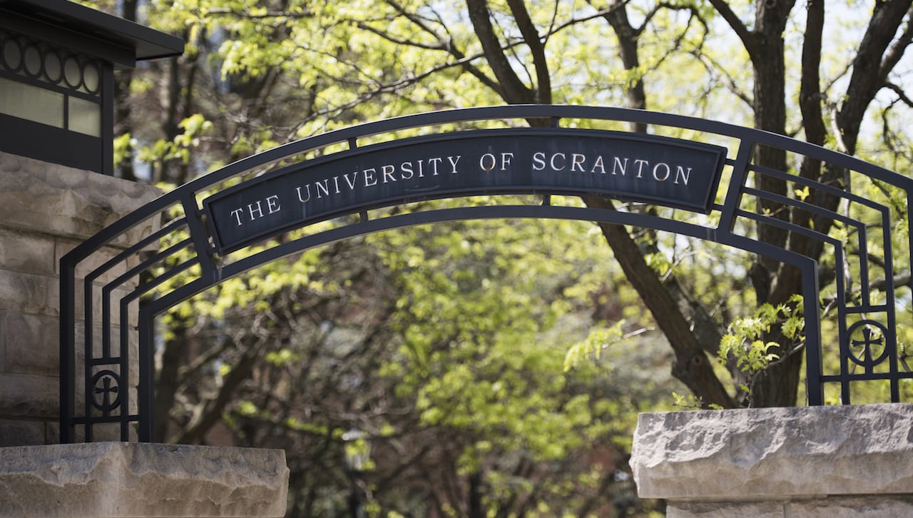 University Announces Spring 2021 Dean’s List image