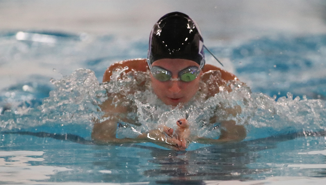 Royal Review: Women's Swimming and Diving/Basketball Teams Continue Winning Ways Impact Banner
