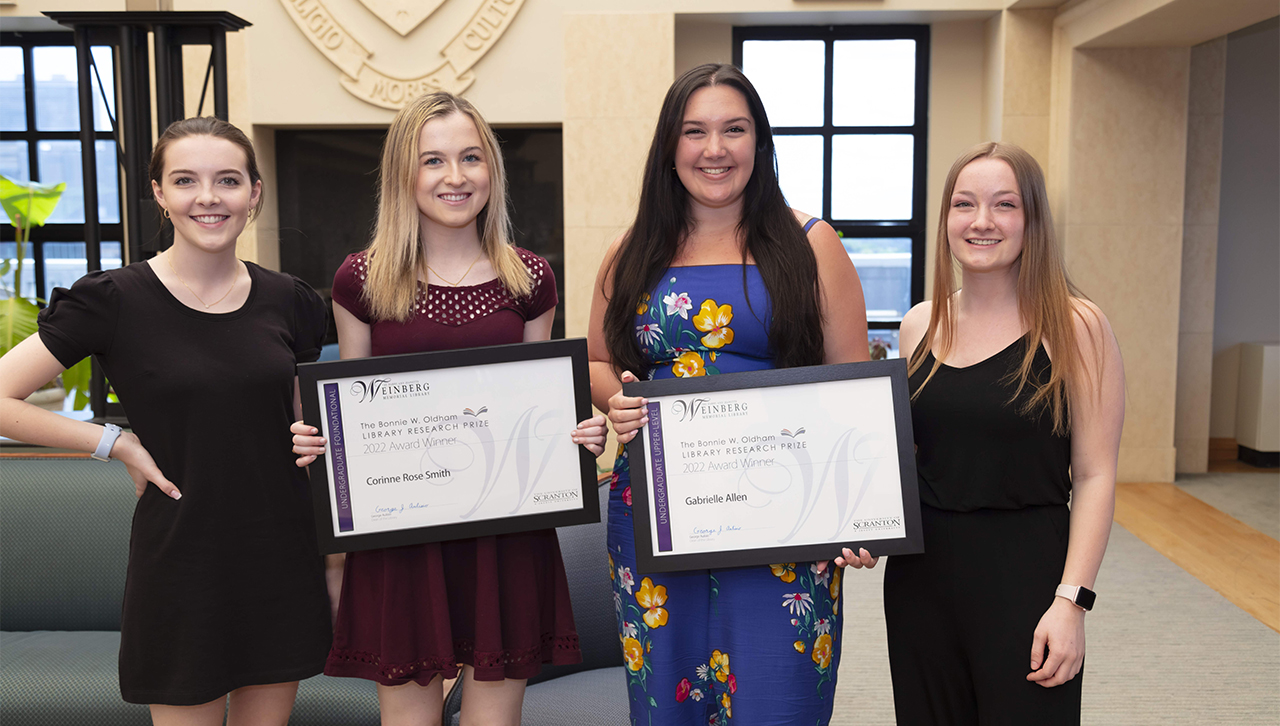 2022 Bonnie W. Oldham Library Research Prize Honorees (from L to R): Amanda Lauren Serafin, Honorable Mention; Corinne Rose Smith, Winner; Gabrielle Allen, Winner; and Alexis Angstadt, Honorable Mention. Not Pictured: Colleen Berry, Jamie Hreniuk, Bryan Gorczyca, and Nicholas Capobianco, Winners; and Sarah Boyle, Honorable Mention.