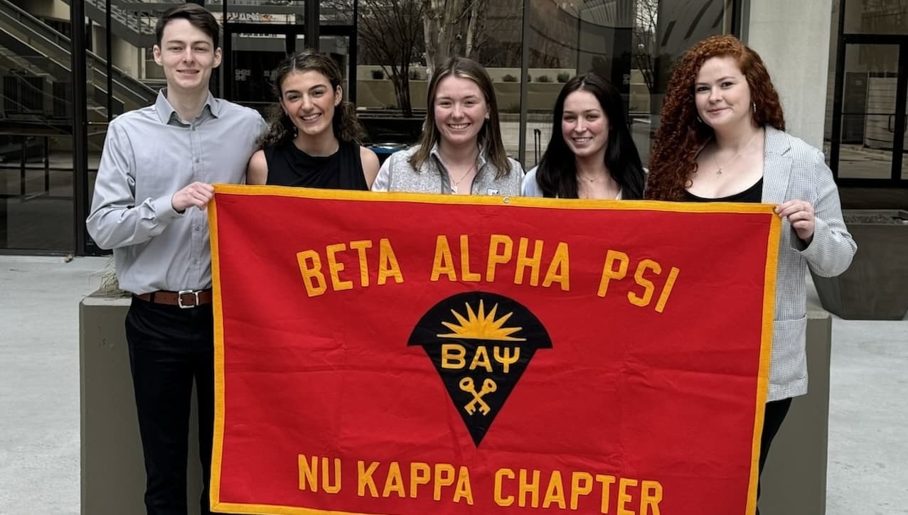 Beta Alpha Psi Honor Society Achieves Gold Status image