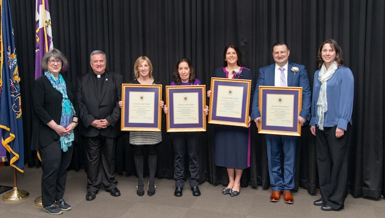 Four Receive Sursum Corda Awards at Scranton image
