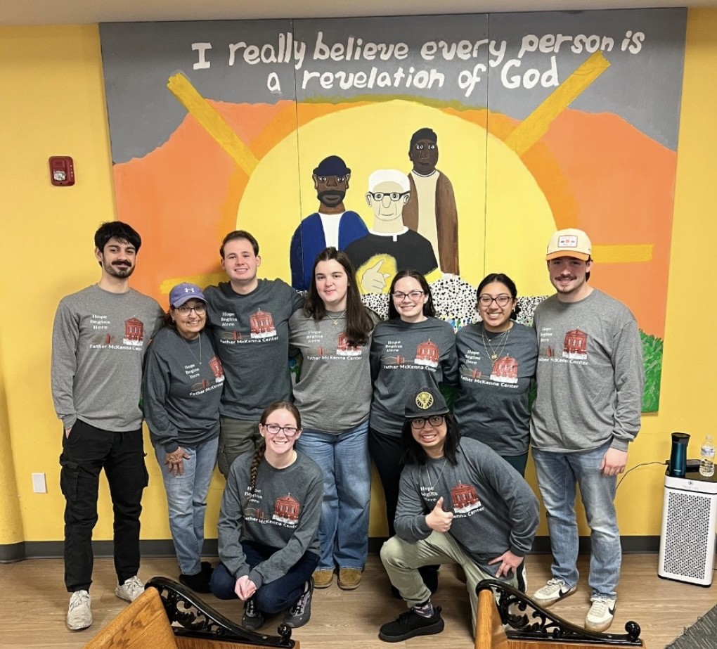 Royals Provide Acts of Service Nationwide for Those Facing Housing Insecuritybanner image