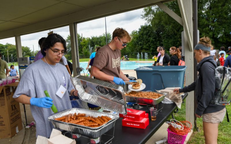 “We have 40 first-year students who moved in a week early to participate in local service trips with the Scranton community, and they are led by an upperclassmen team of 12 students,” said Avianna Carilli ’22, CSSJ coordinator of domestic and international service programs. “Throughout this week, we are visiting about eight different nonprofit organizations. But today, we’re all working to collaborate and bring everyone together to put on a great event for our community.”The 40 F.I.R.S.T. volunteers span more than a dozen declared majors and five states (Pennsylvania, Connecticut, Delaware, New Jersey, New York). The service sites where they are working this week include the Gino J. Merli Veterans Center, St. Joseph’s Center, NeighborWorks, CHOP Out Hunger and the Harry and Jeanette Weinberg Northeast Regional Food Bank.