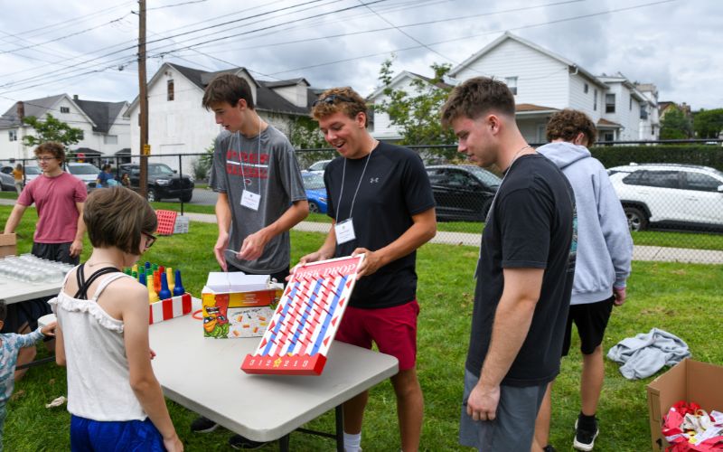 “We have 40 first-year students who moved in a week early to participate in local service trips with the Scranton community, and they are led by an upperclassmen team of 12 students,” said Avianna Carilli ’22, CSSJ coordinator of domestic and international service programs. “Throughout this week, we are visiting about eight different nonprofit organizations. But today, we’re all working to collaborate and bring everyone together to put on a great event for our community.”The 40 F.I.R.S.T. volunteers span more than a dozen declared majors and five states (Pennsylvania, Connecticut, Delaware, New Jersey, New York). The service sites where they are working this week include the Gino J. Merli Veterans Center, St. Joseph’s Center, NeighborWorks, CHOP Out Hunger and the Harry and Jeanette Weinberg Northeast Regional Food Bank.