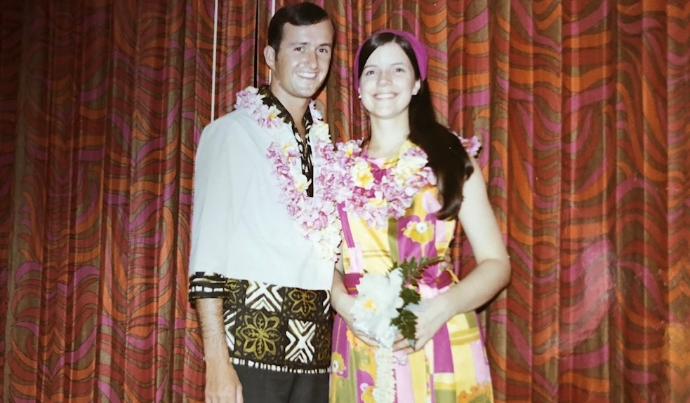 Bob '68 and Marilyn Weiss celebrate their wedding day in Oahu, Hawaii in 1970.
